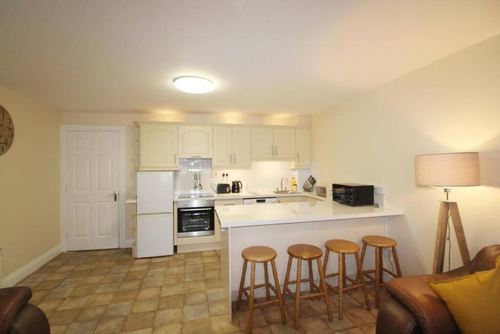 Large 3 Bed, Galway City Centre Exterior photo